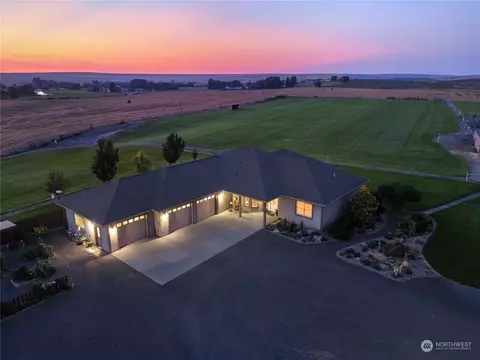 168 Cutterbee Pl, Touchet, WA 99360