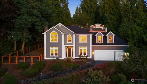 9122 Olympic View Dr, Edmonds, WA 98026