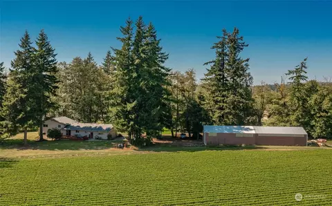 8370 Sunrise Rd, Custer, WA 98240
