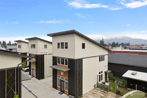 107 Abbotts Aly, Sedro Woolley, WA 98284
