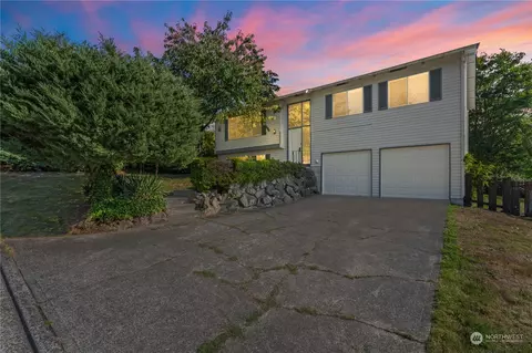 2205 S 283rd St, Federal Way, WA 98003