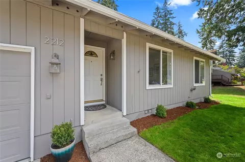 2212 27th Ave SE, Puyallup, WA 98374