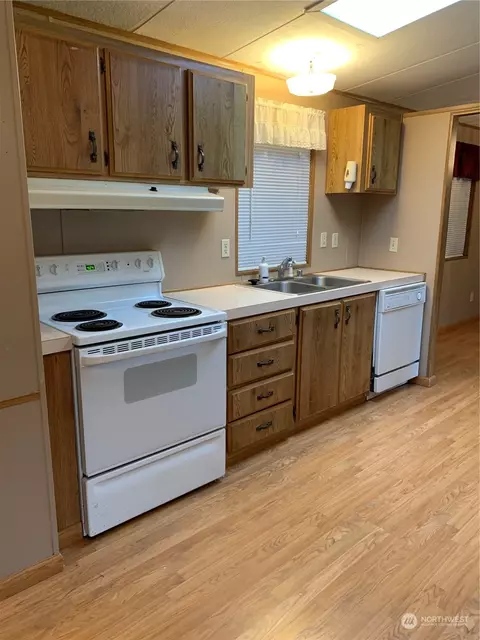 836 Harman Way S #6, Orting, WA 98360 photo 2