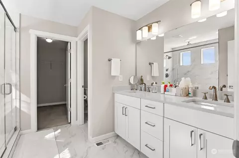Bath - 5786 159th Avenue Ct E, Sumner, WA 98390 photo 1 of 3
