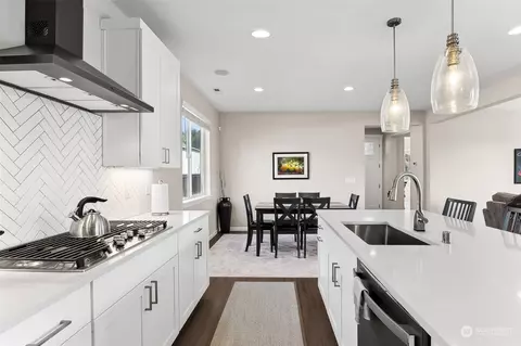 Kitchen - 5786 159th Avenue Ct E, Sumner, WA 98390 photo 2 of 2