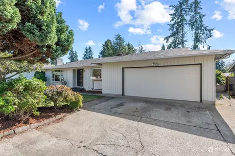 13825 SE 161st Pl, Renton, WA 98058