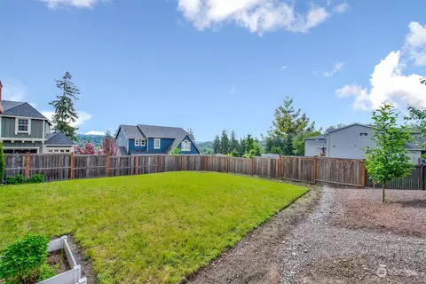 Exterior - 10903 NE 194th Dr, Bothell, WA 98011 photo 4 of 5