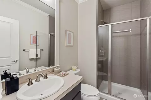 Bath - 10903 NE 194th Dr, Bothell, WA 98011 photo 1 of 4