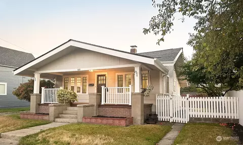 610 W Pine St, Centralia, WA 98531