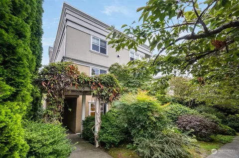 1008 6th Ave N #203, Seattle, WA 98109