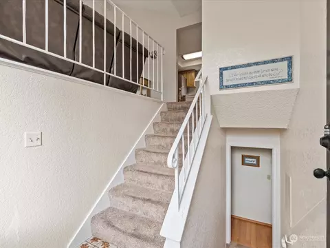 Entry Way - 6129 133rd St SE, Everett, WA 98208 photo 1 of 1