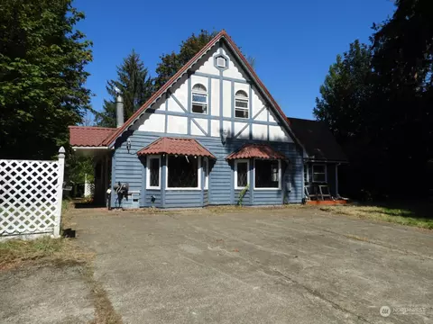 8524 Delphi Rd SW, Olympia, WA 98512