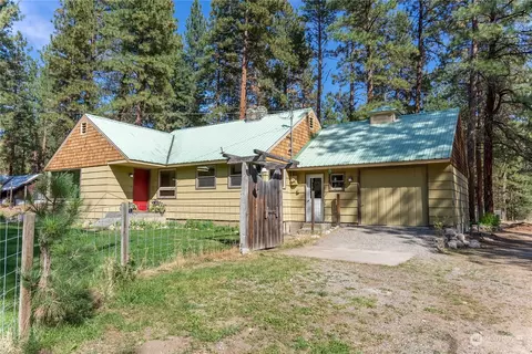 424 W A W Chewuch Rd, Winthrop, WA 98862