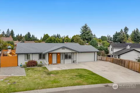 2810 SW 341st Ct, Federal Way, WA 98023