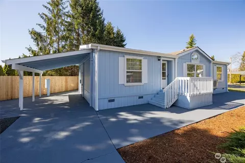 8370 Harborview Rd #18, Blaine, WA 98230