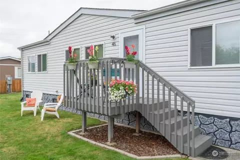 600 N Reed St #46, Sedro Woolley, WA 98284