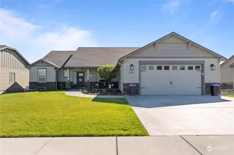 4221 NE Hedman Ct, Moses Lake, WA 98837