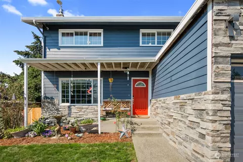 10641 34th Ave SW, Seattle, WA 98146