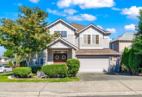 2102 NE 33rd Pl, Renton, WA 98056