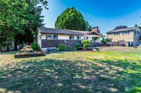 7822 142nd Ave E, Puyallup, WA 98372