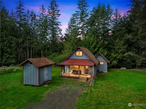 1141 E Lakeshore Dr W, Shelton, WA 98584