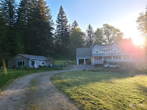 909 NE Hughes Rd, Washougal, WA 98671
