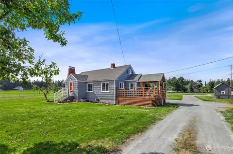 2285 Zylstra Rd, Oak Harbor, WA 98277