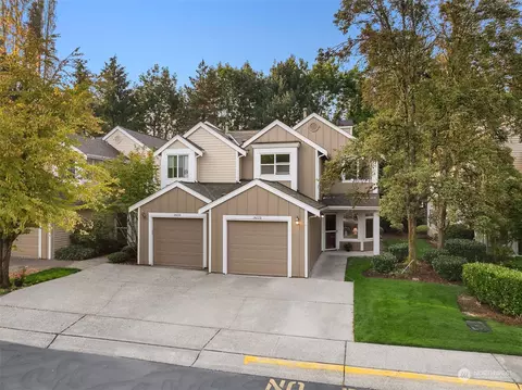 15823 NE 90th Way #804, Redmond, WA 98052