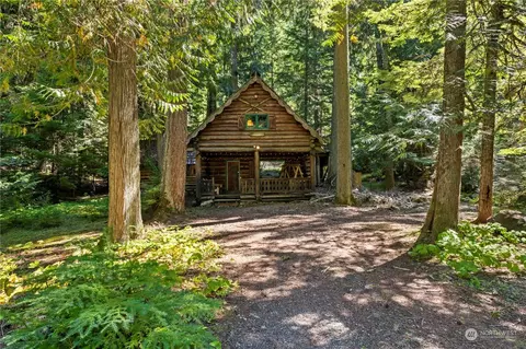 158 Usfs 7175 Road Silver Crk, Greenwater, WA 98022
