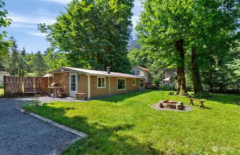 34100 Mountain Loop Hwy, Granite Falls, WA 98252