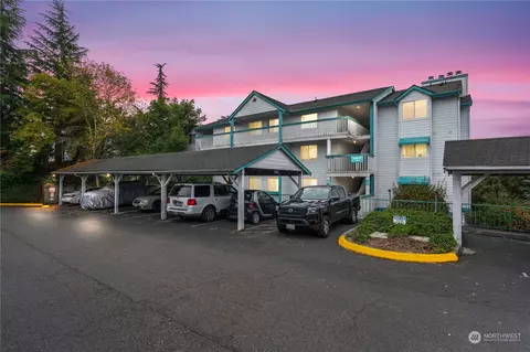 28610 16th Ave S #104, Federal Way, WA 98003