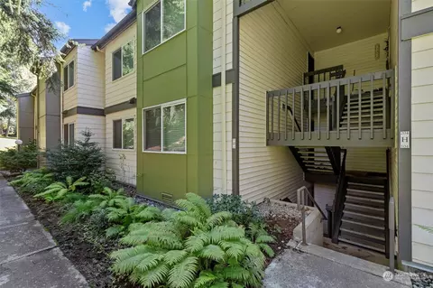31500 33rd Pl SW #H203, Federal Way, WA 98023