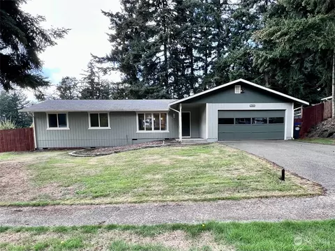 8425 Hawksridge Dr SE, Olympia, WA 98513