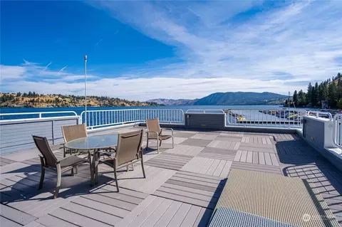 11155 S Lakeshore Dr #7A, Chelan, WA 98816
