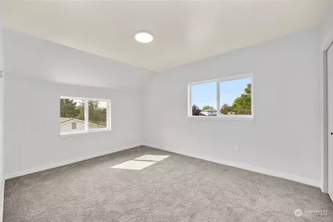 Bedroom - 504 Deeded Ln SW, Orting, WA 98360 photo 6 of 6