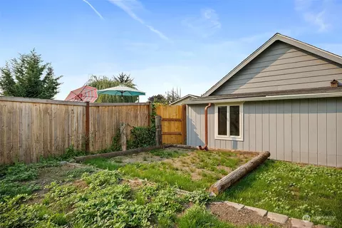Exterior - 504 Deeded Ln SW, Orting, WA 98360 photo 12 of 13