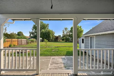 Exterior - 504 Deeded Ln SW, Orting, WA 98360 photo 8 of 13