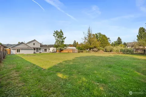 Exterior - 504 Deeded Ln SW, Orting, WA 98360 photo 11 of 13