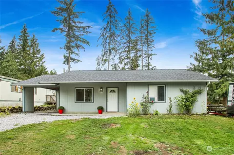 8360 Golden Valley Blvd, Maple Falls, WA 98266