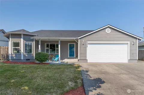 2329 52nd Ave, Longview, WA 98632