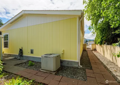 608 N 7th Ave, Sequim, WA 98382 photo 17
