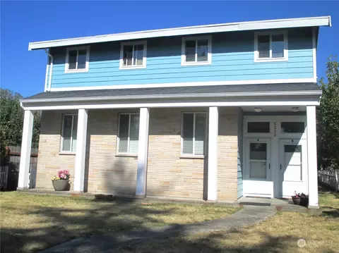 5215 N Winnifred St, Ruston, WA 98407