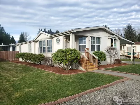 2270 Estero Ave, Enumclaw, WA 98022