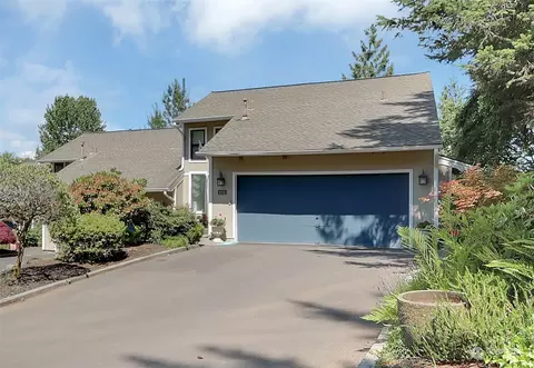 2112 7th Ave SW, Puyallup, WA 98371