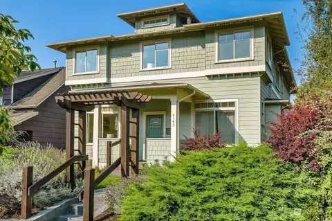 4143 46th Ave SW, Seattle, WA 98116