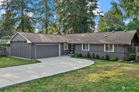 4901 NE 2nd St, Renton, WA 98059