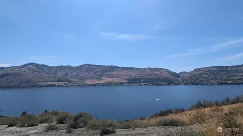 213 Viewland Way #50, Chelan, WA 98816