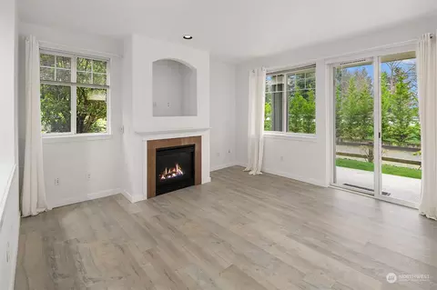 3500 E Lake Sammamish Pkwy SE #1-101, Sammamish, WA 98075