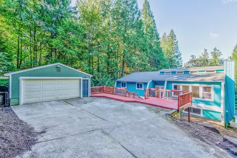 24820 SE Mirrormont Way, Issaquah, WA 98027