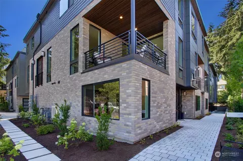 501 A 2nd Ave S, Kirkland, WA 98033